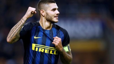 意甲争冠白热化！米兰客场1-0卡利亚里先赛登顶，莱奥复出即绝杀