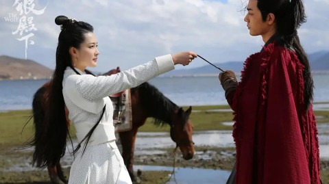 埃弗顿2-1水晶宫：莫耶斯救赎战！铁锤帮名帅首秀闪电逆转，“太妃糖”三分逃离降级区