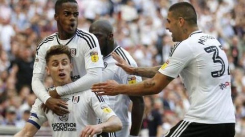 英超第25轮  富勒姆1-2埃弗顿：德比希冀激发的逆战神经，太妃糖客场奇迹续写莫耶斯时代韧性