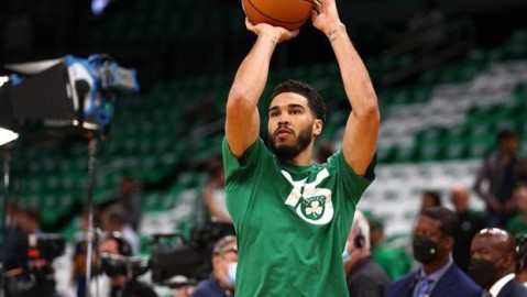 北岸花园的叹息墙：那一夜，莫兰特的膝盖和绿军的魂