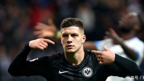 汉堡这主场，差点把莱比锡拉下马！维埃拉真乃“魔术师”，武什科维奇这小孩太狠了