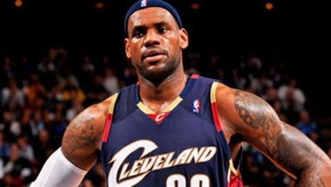 北岸花园球馆的魔鬼主场！凯尔特人用最“气人”的方式双杀骑士，這冠军相咱不得不服