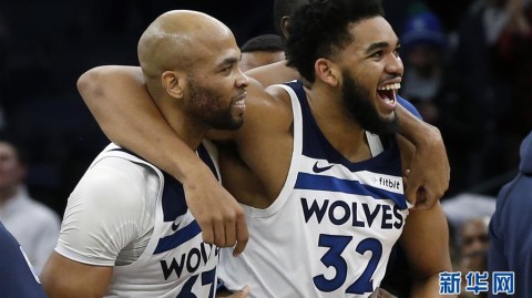 华子39分难救主，灰熊这一招直接把狼崽跑懵圈了！