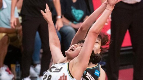 凤凰城的那一夜，不仅仅是比分牌上的数字