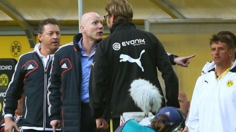 拜仁6-1血洗之夜我愣是没睡着，三大伤病把争冠路走成了钢丝绳